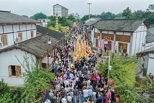 早早推空门不就完了！博古伊斯“鬼畜”停球调整，错失超级大空门